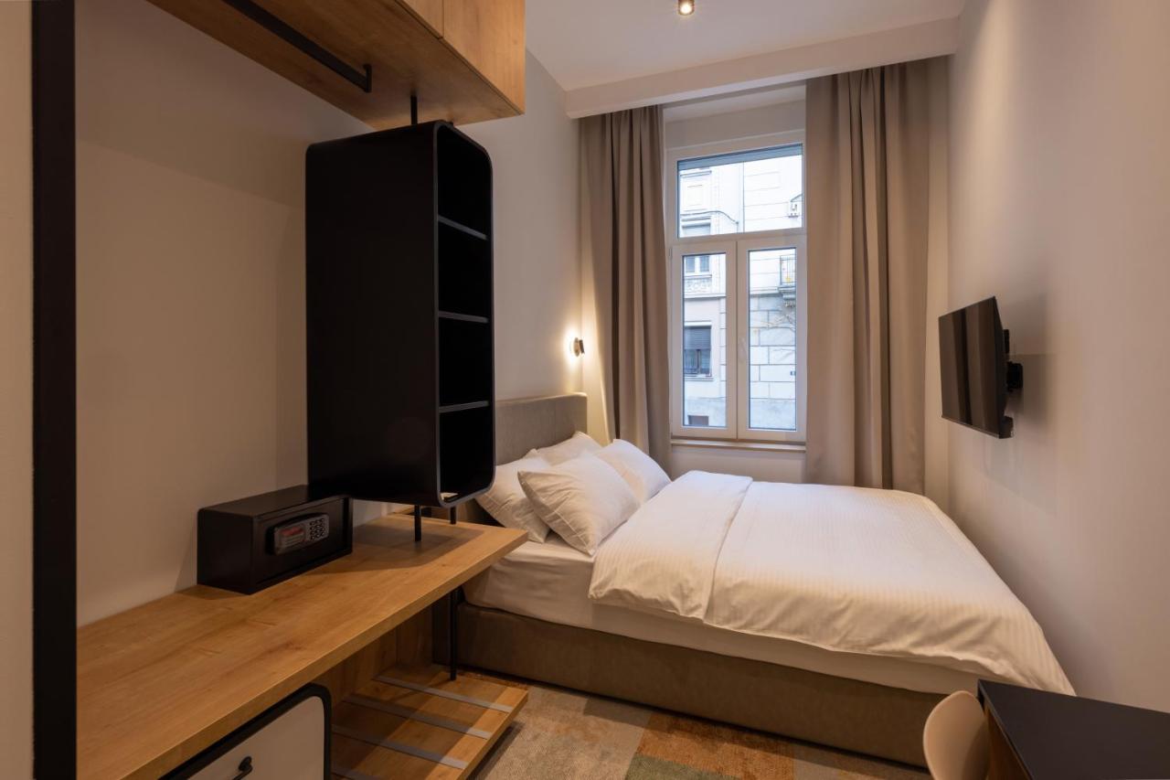 Hop Inn Rooms & Suites Βελιγράδι Εξωτερικό φωτογραφία