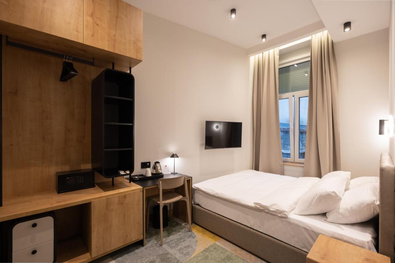 Hop Inn Rooms & Suites Βελιγράδι Εξωτερικό φωτογραφία
