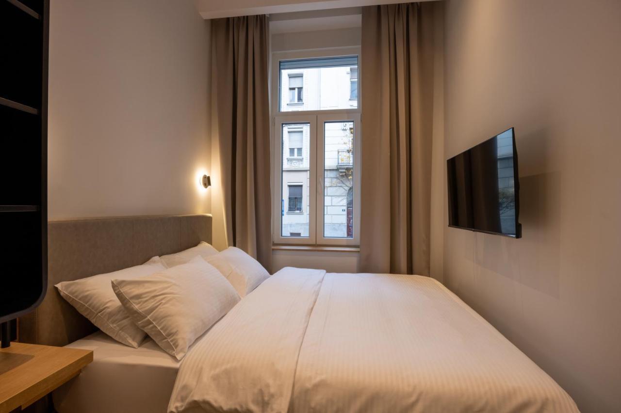 Hop Inn Rooms & Suites Βελιγράδι Εξωτερικό φωτογραφία