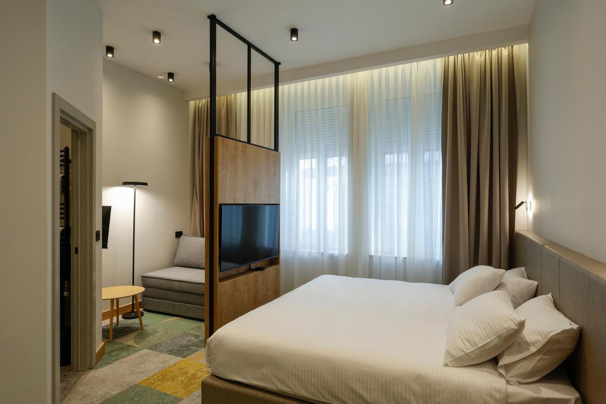 Hop Inn Rooms & Suites Βελιγράδι Εξωτερικό φωτογραφία