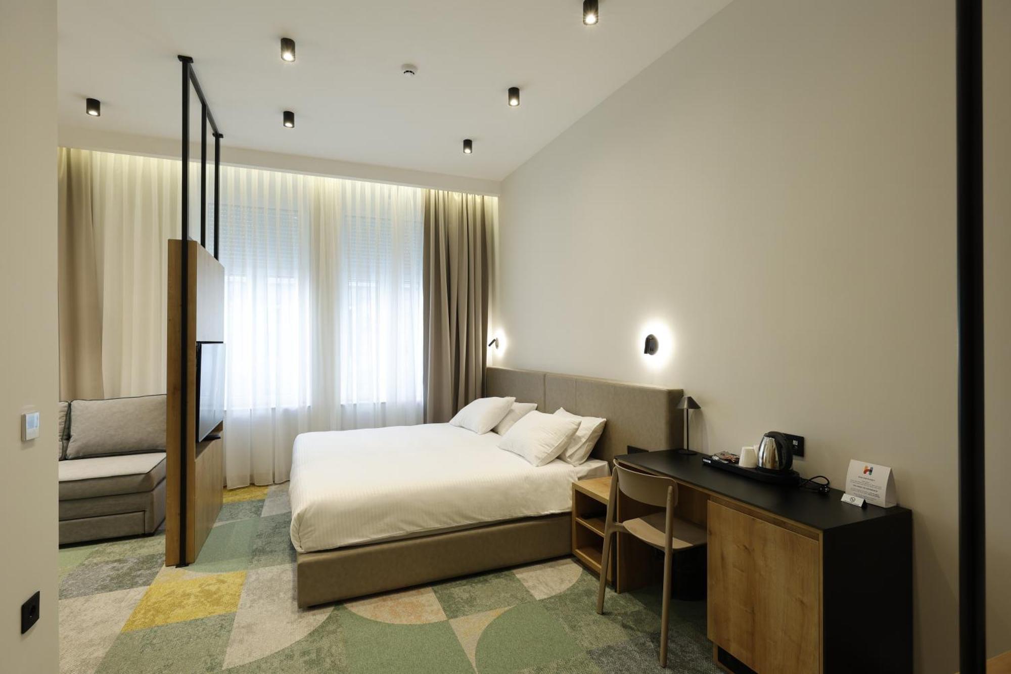 Hop Inn Rooms & Suites Βελιγράδι Εξωτερικό φωτογραφία